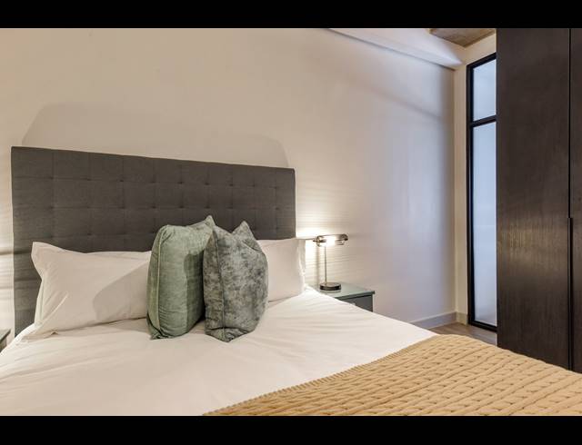 1 BEDROOM APARTMENT FOR SALE IN SANDTON CENTRAL